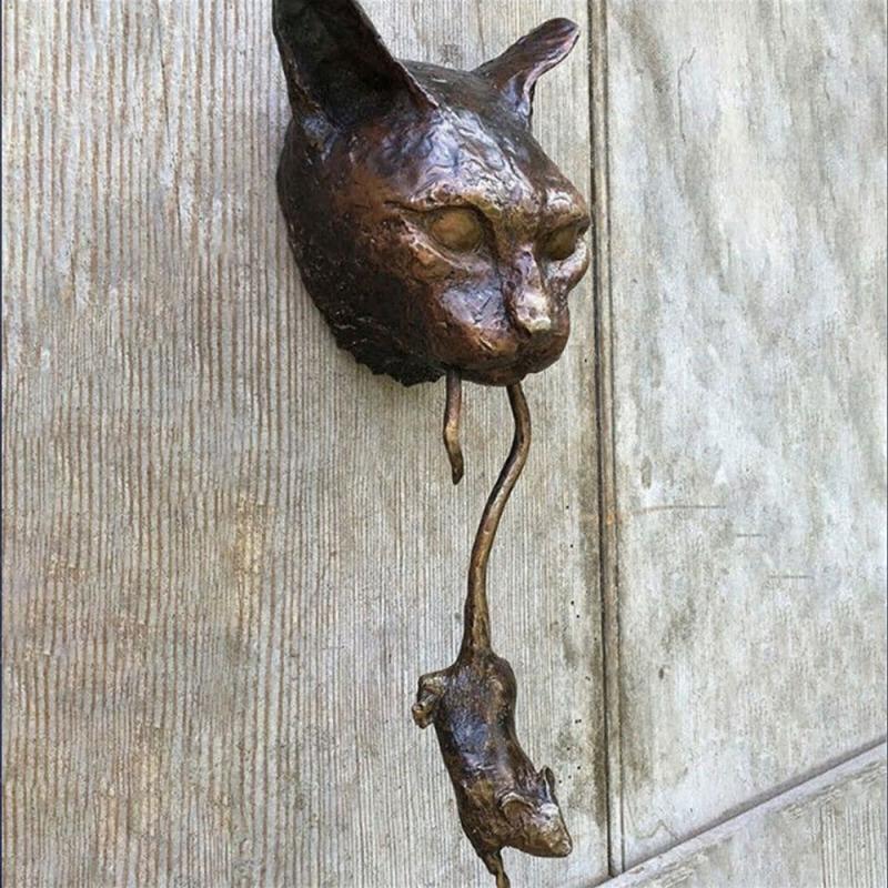Door Knocker | Oxidized Brown Resin Cat & Mouse Design