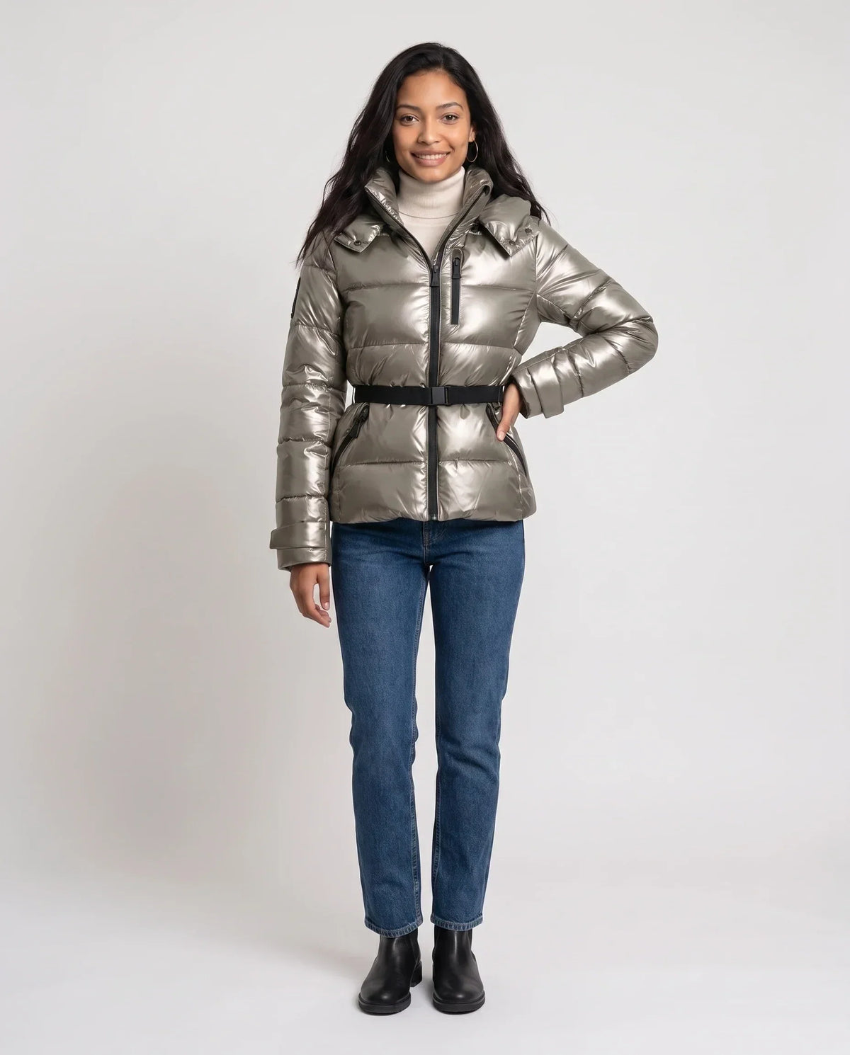 Fitted Hooded Puffer Jacket with Belt