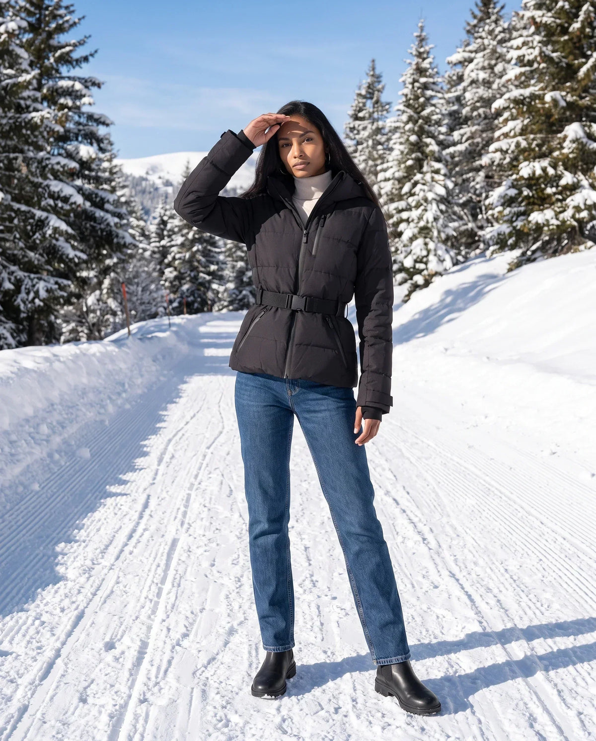 Fitted Hooded Puffer Jacket with Belt