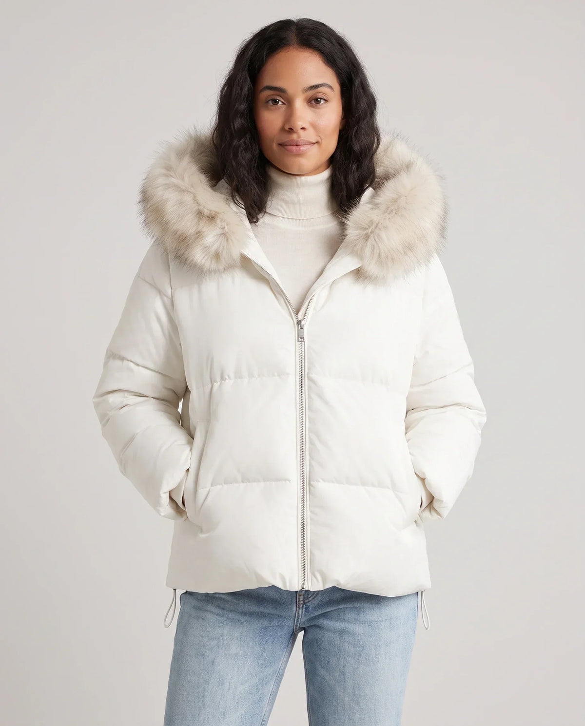 Short Oversized Puffer Jacket with Faux Fur Hood