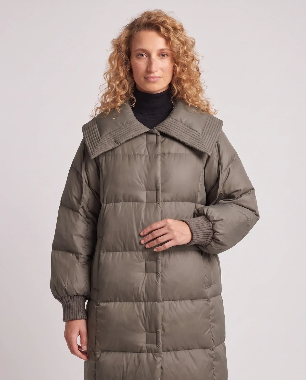 Extra-Long Puffer Jacket with Large Square Collar