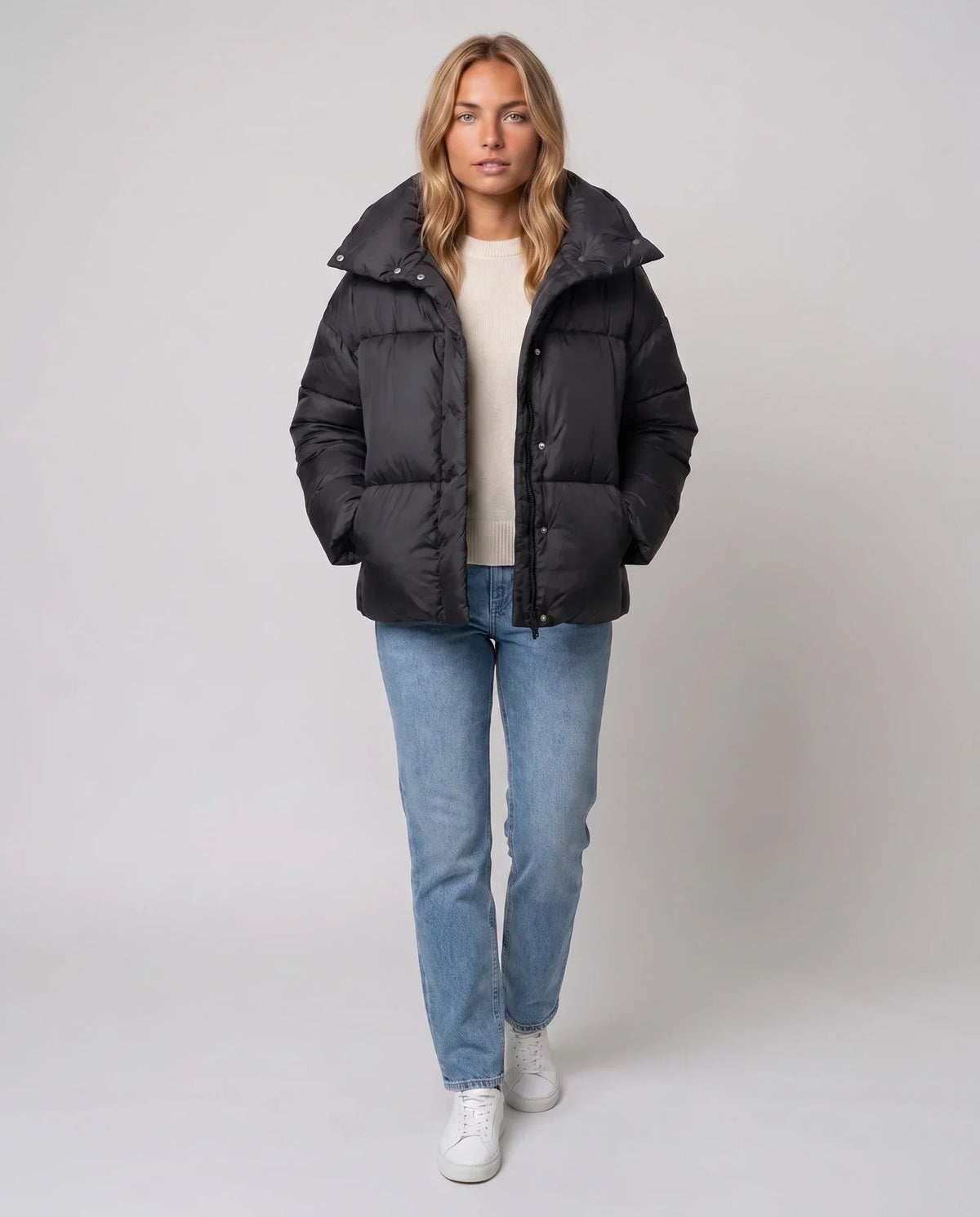 Short Oversized Puffer Jacket with Large Collar