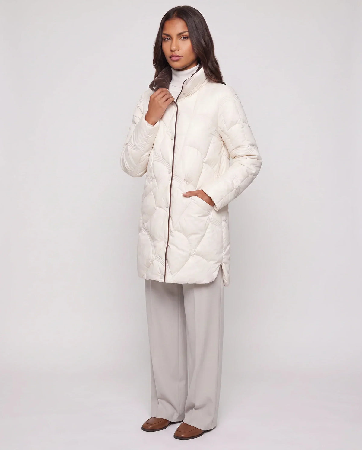 Lightweight Mid-Length Puffer Jacket with Wave Quilting