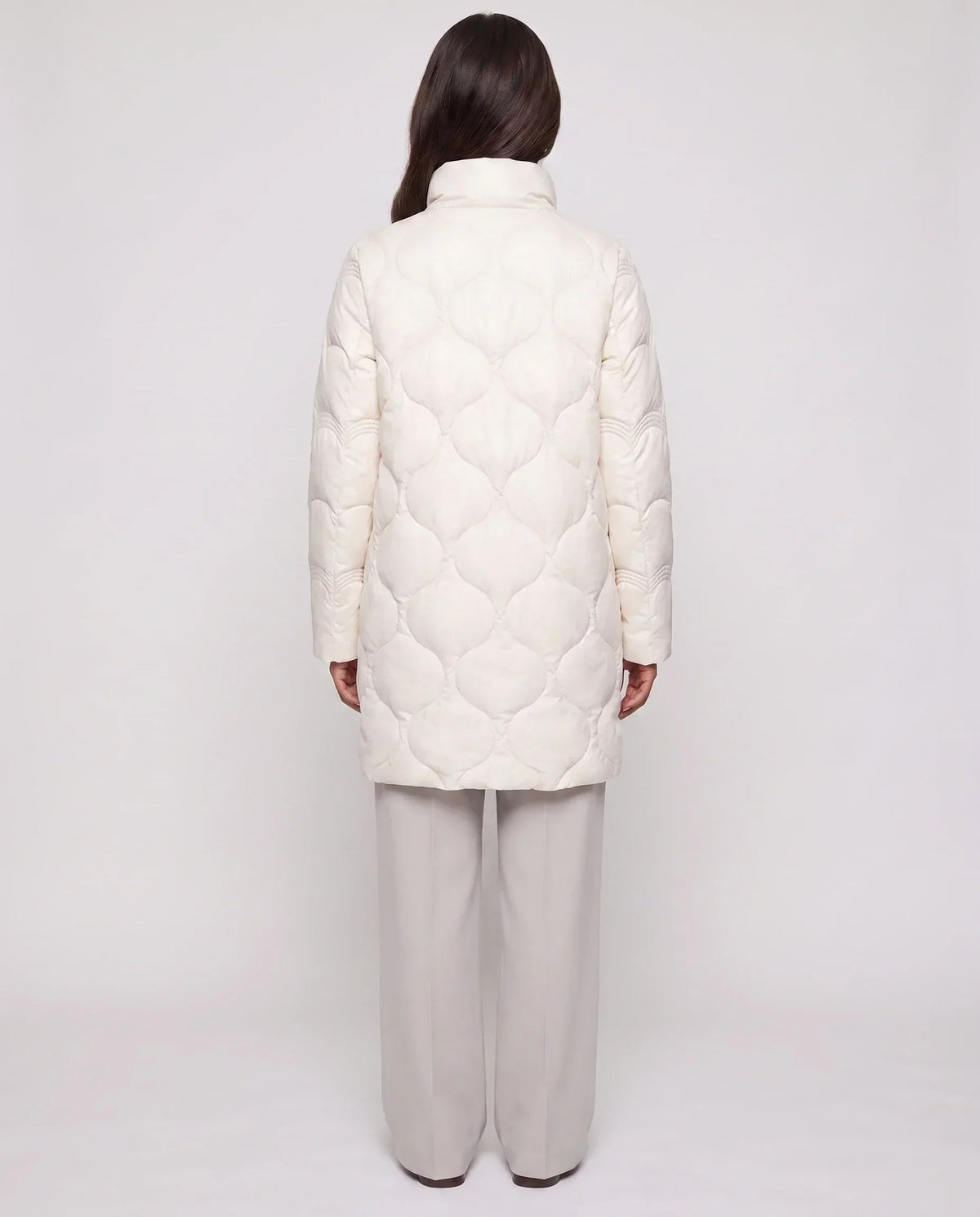 Lightweight Mid-Length Puffer Jacket with Wave Quilting