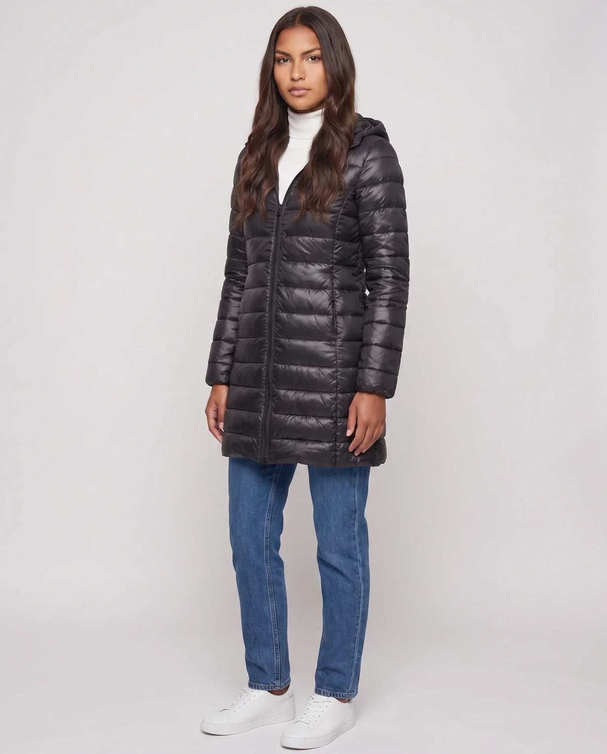Lightweight Fitted Puffer Jacket with Detachable Hood