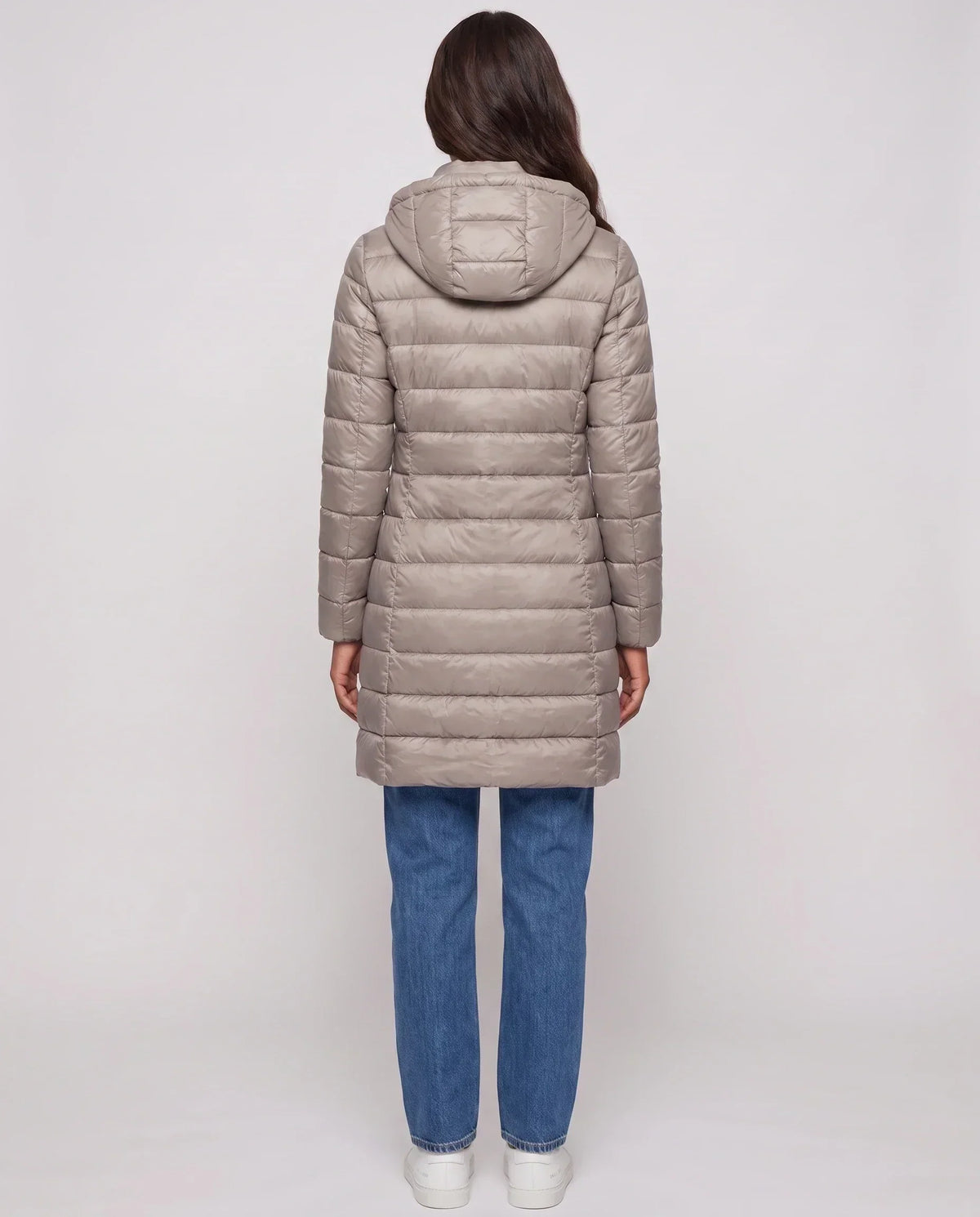 Lightweight Fitted Puffer Jacket with Detachable Hood