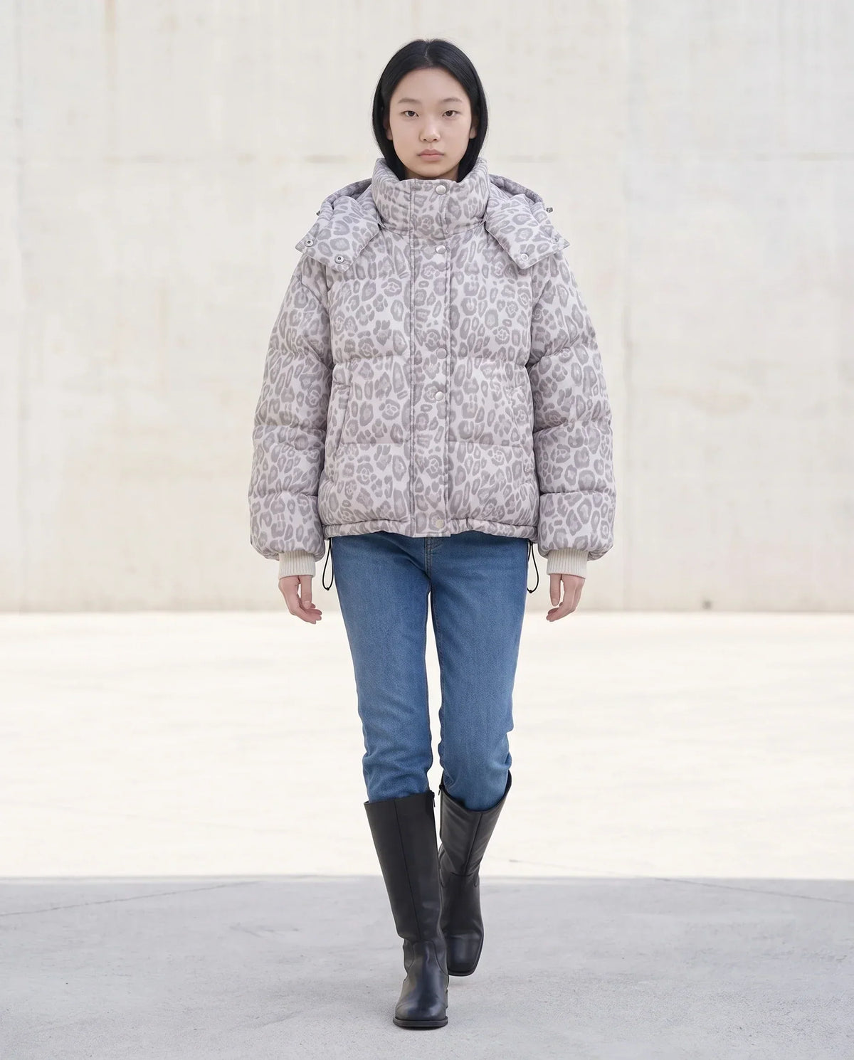 Short Oversized Leopard Puffer Jacket with Detachable Hood