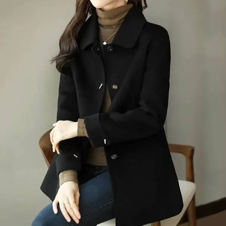 Women's Short Wool Coat | Double-Breasted