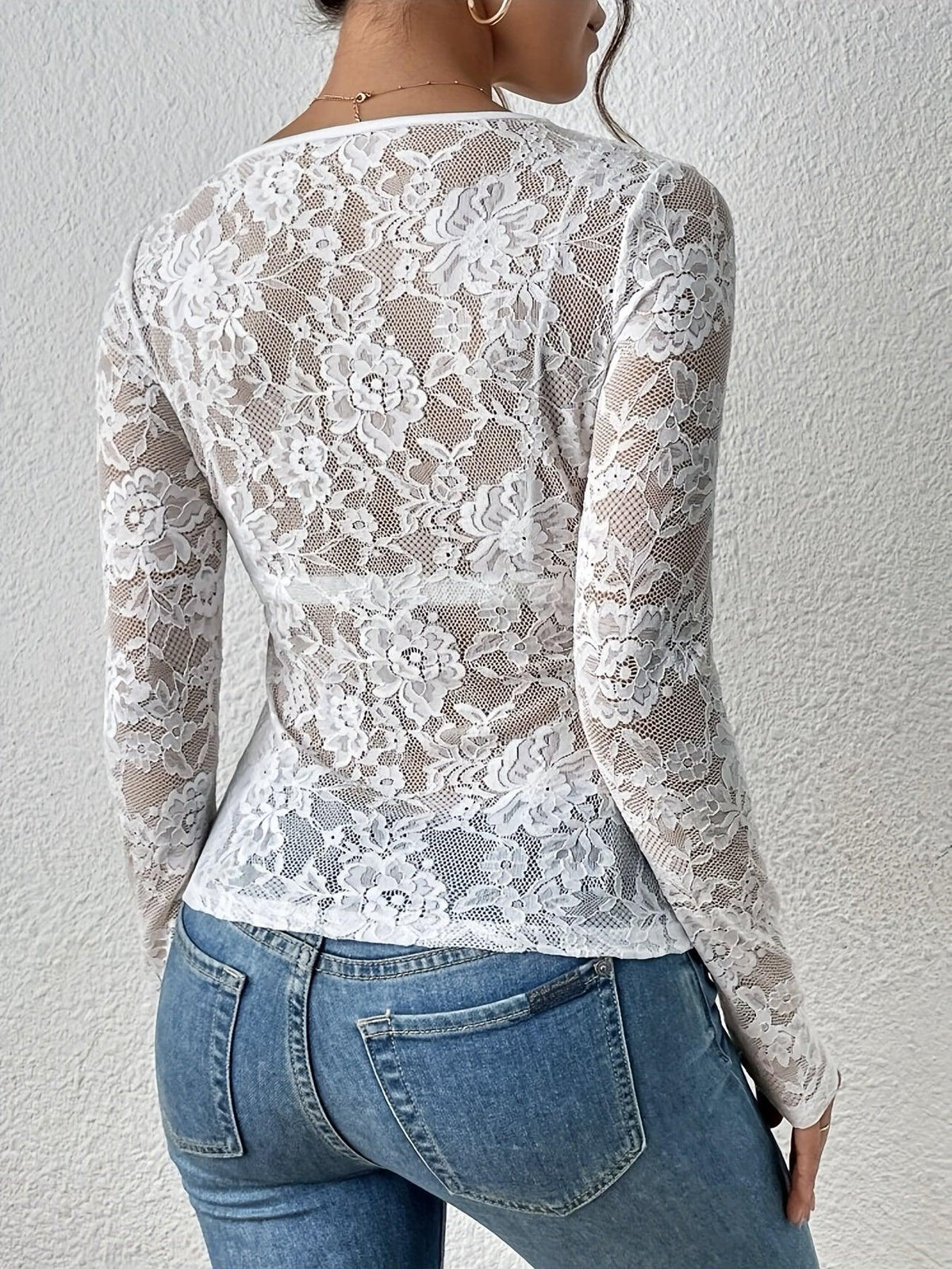 Annelot | Lace Bodysuit with Deep Neckline
