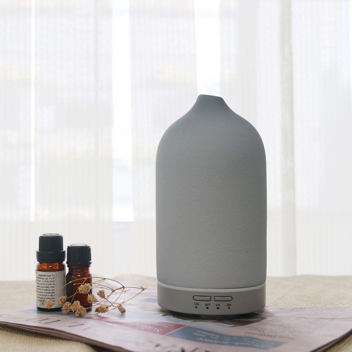 Essential Oil Diffuser and Aroma Humidifier with Ceramic Dome Timer and Ultrasonic Mist