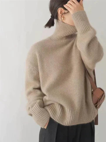 Mira | Oversized Gray Turtleneck Sweater