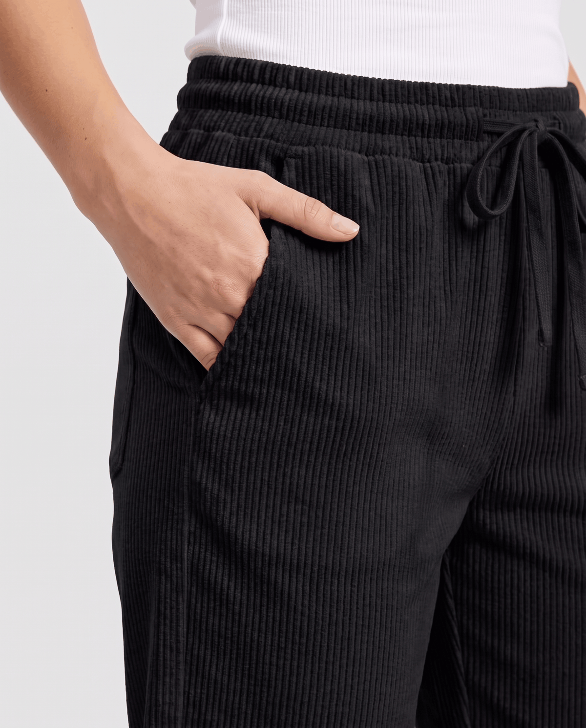 Fleece-Lined Corduroy Wide-Leg Pants – High-Waisted, Drawstring & Side Pockets | Chloe