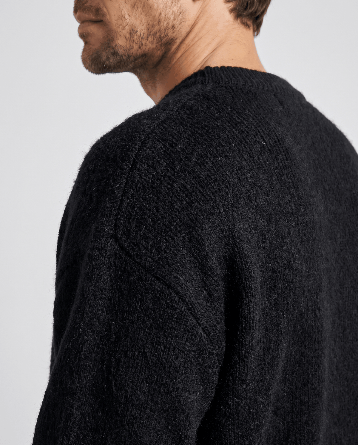 Fuzzy Crew Neck Pullover Sweater – Long Sleeve, Oversized Fit & Ribbed Trim | Soren
