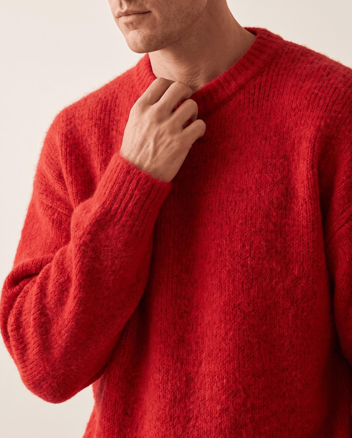 Fuzzy Crew Neck Pullover Sweater – Long Sleeve, Oversized Fit & Ribbed Trim | Soren