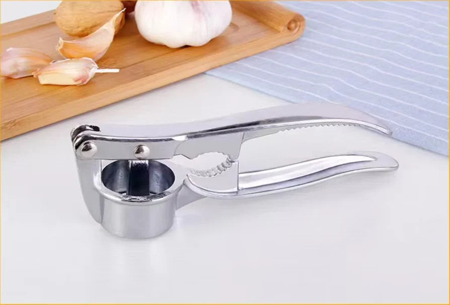 Garlic Press | Stainless Steel & Ergonomic Handle