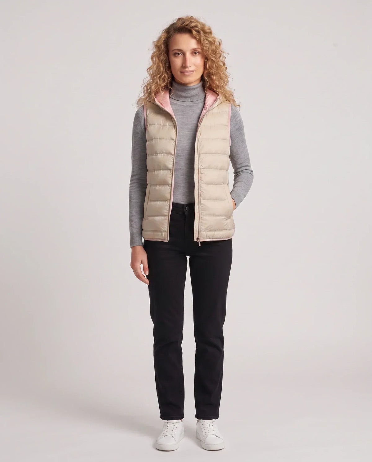 Lightweight Puffer Gilet with Contrast Lining