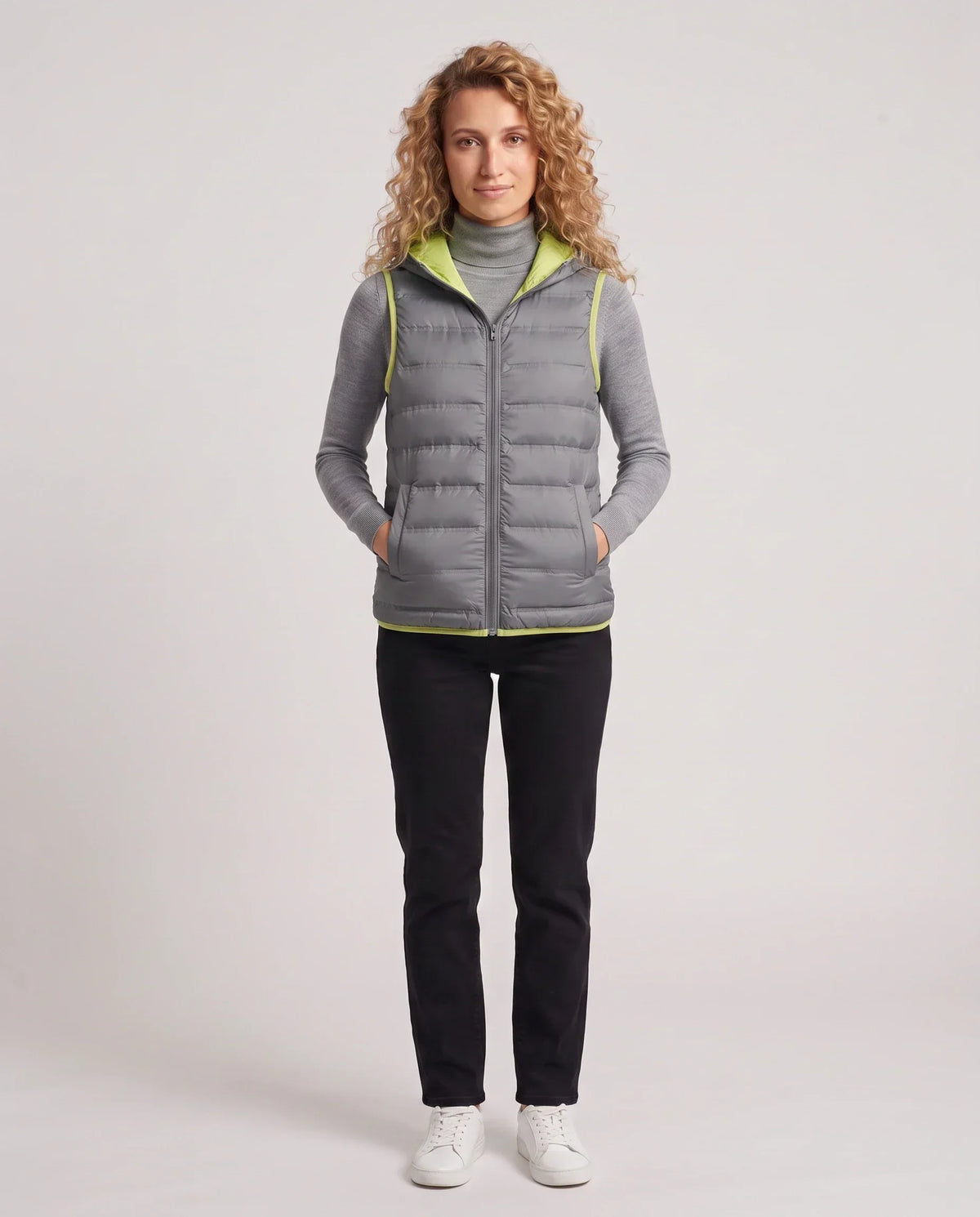 Lightweight Puffer Gilet with Contrast Lining