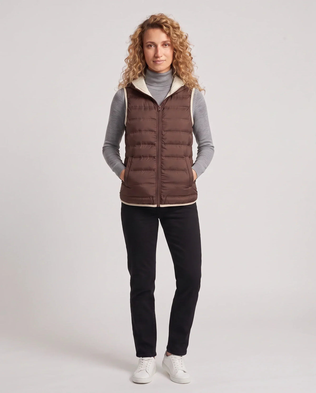 Lightweight Puffer Gilet with Contrast Lining