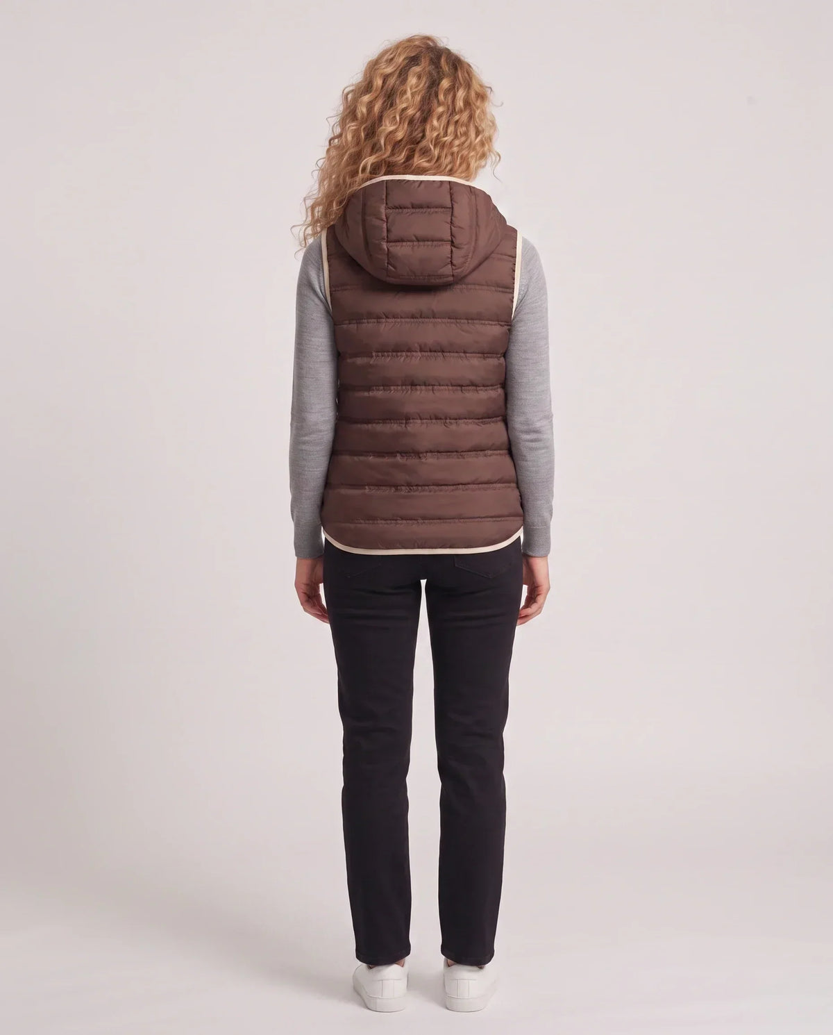 Lightweight Puffer Gilet with Contrast Lining