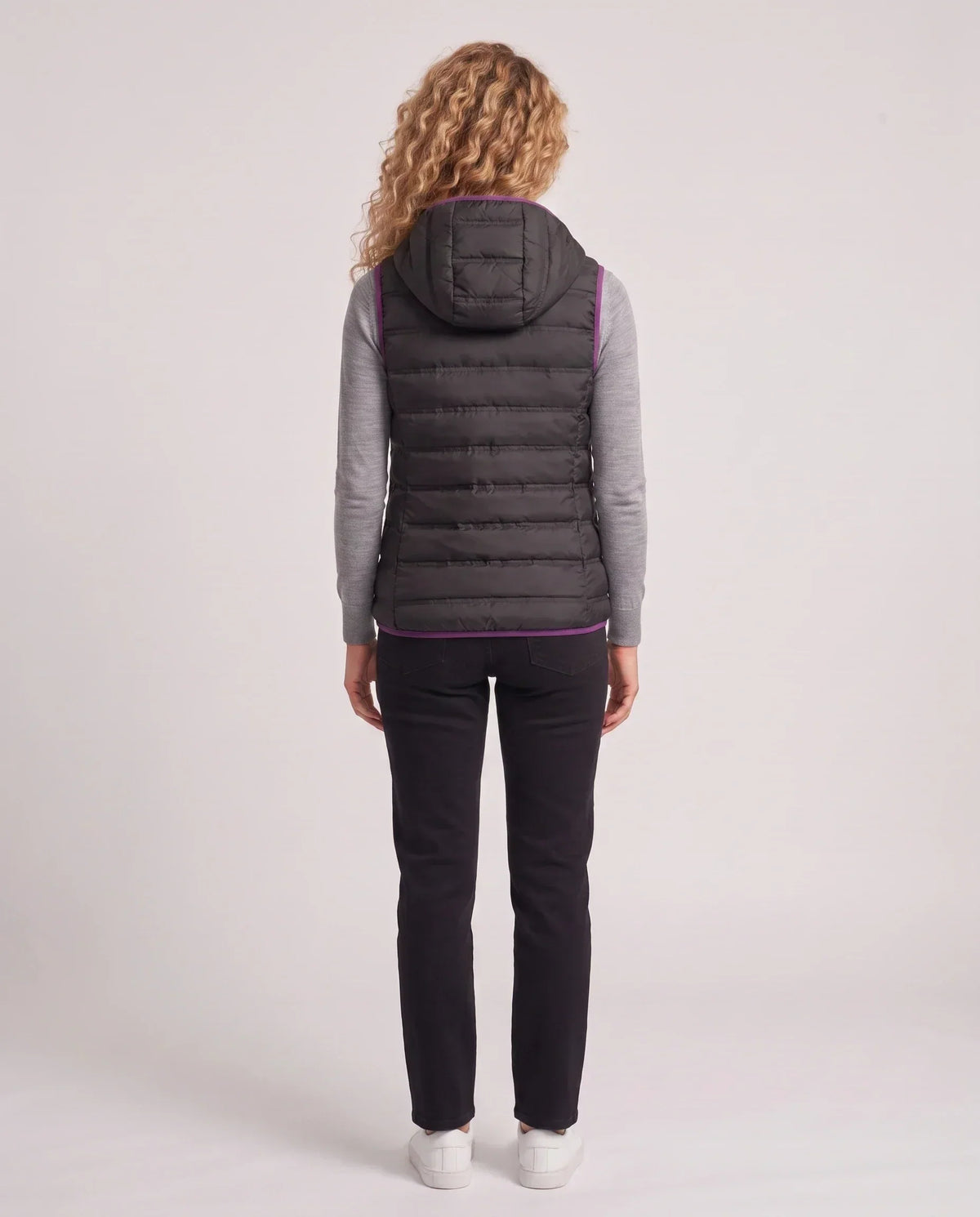 Lightweight Puffer Gilet with Contrast Lining