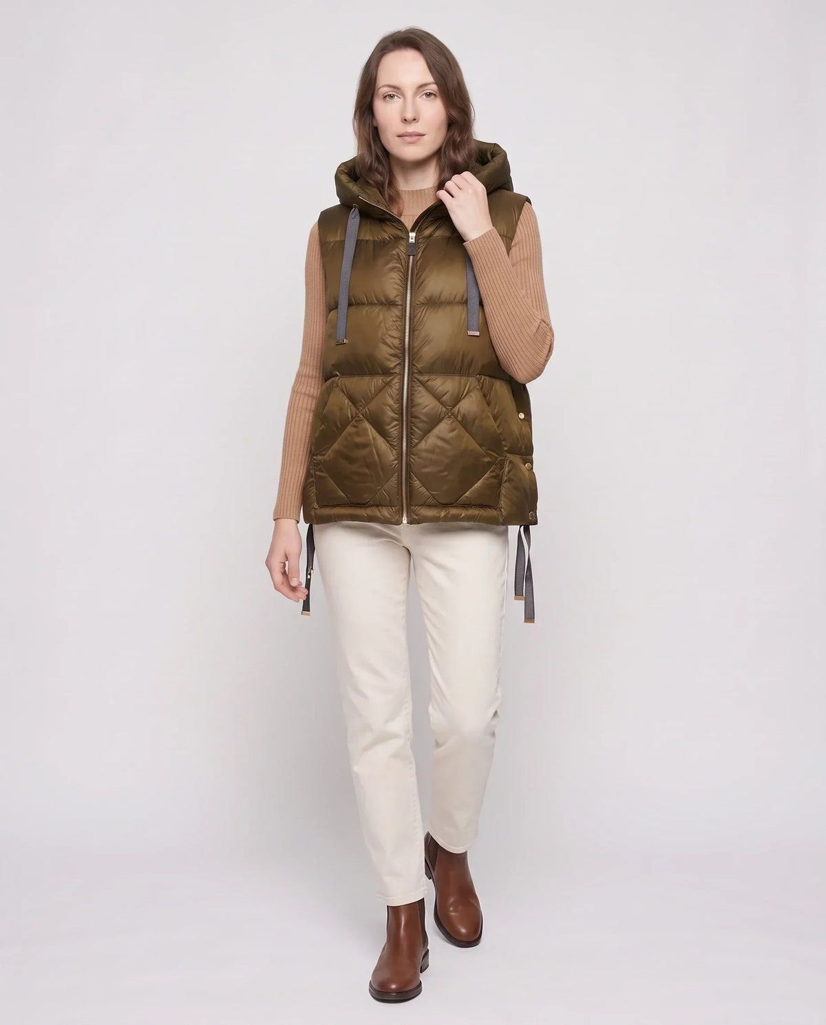 Quilted Puffer Gilet with Hood and Large Pockets