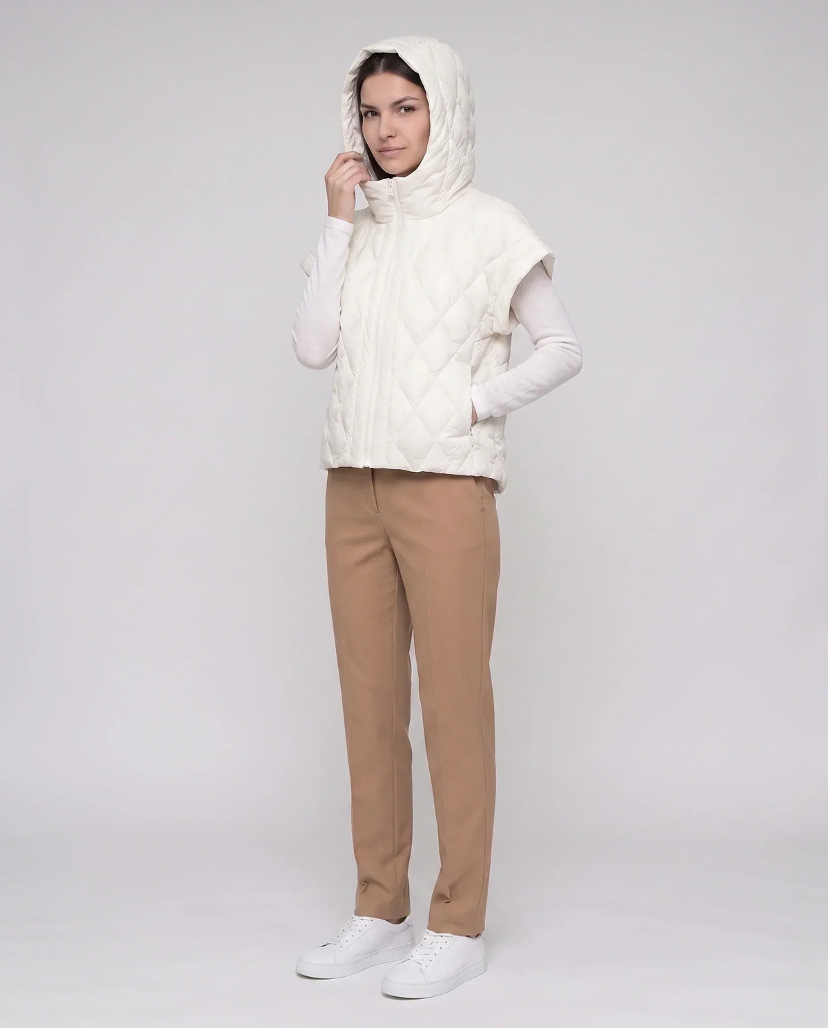 Short Quilted Hooded Puffer Gilet