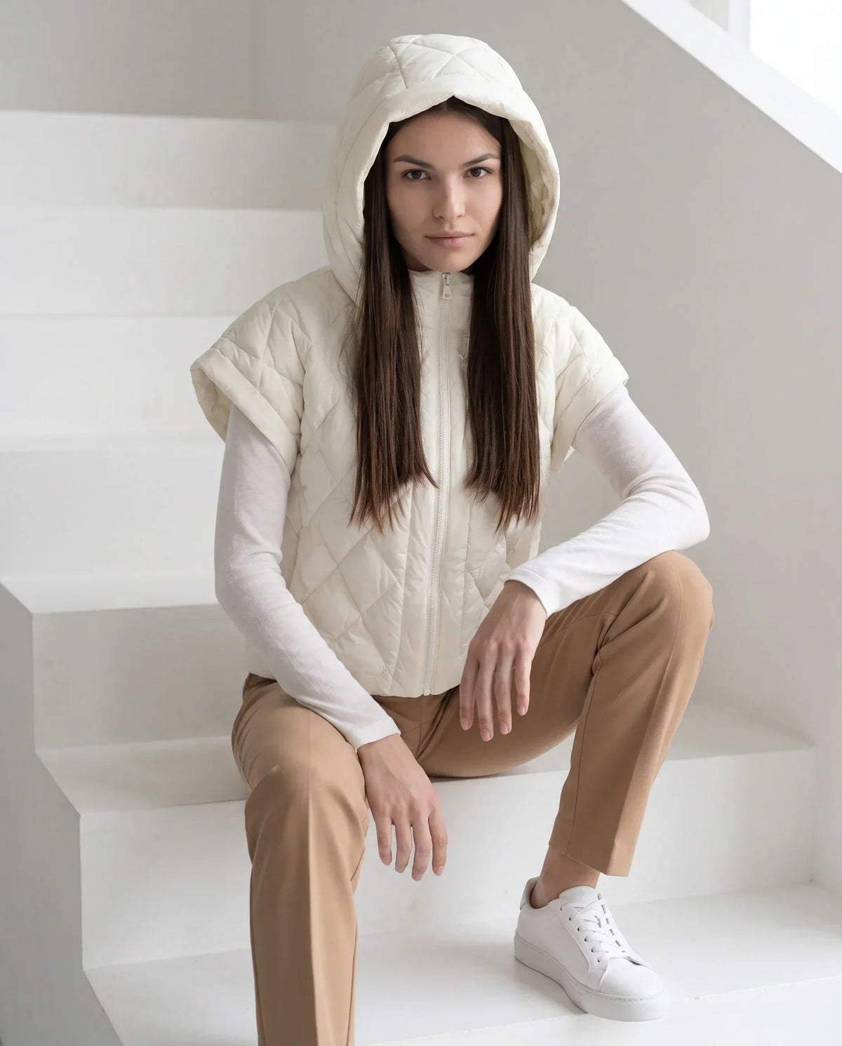 Short Quilted Hooded Puffer Gilet