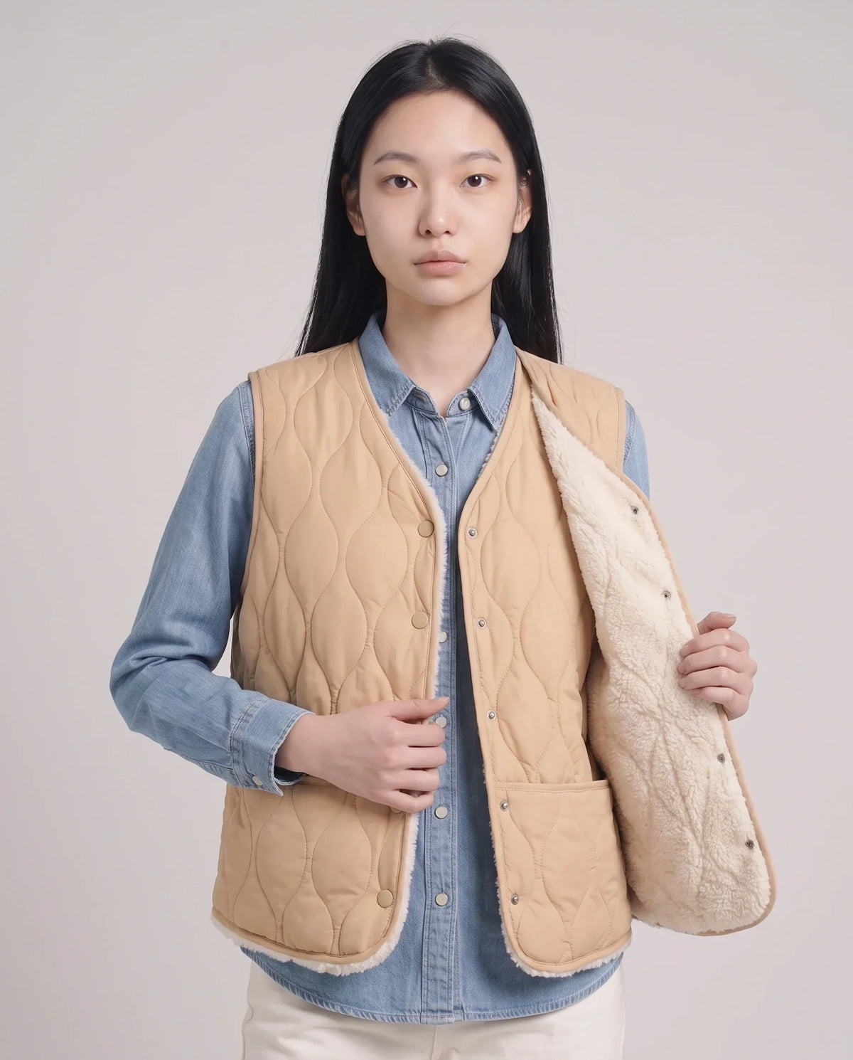 Sherpa-Lined Quilted Gilet with V-Neck