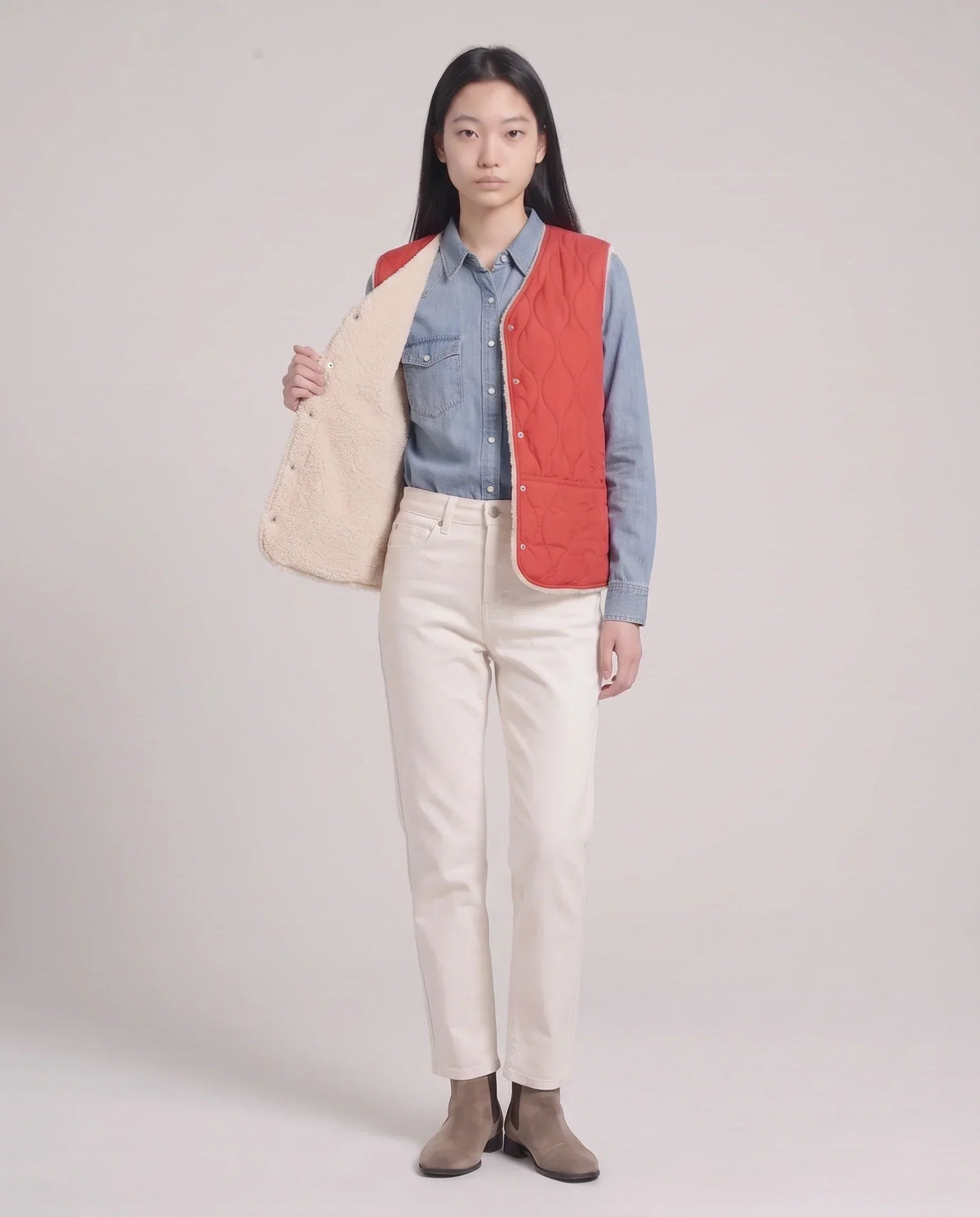 Sherpa-Lined Quilted Gilet with V-Neck