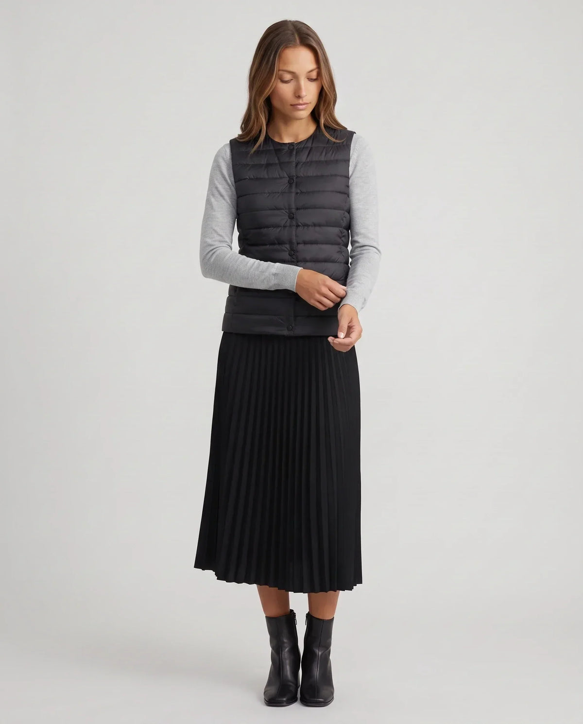 Lightweight Puffer Gilet with Convertible Collar