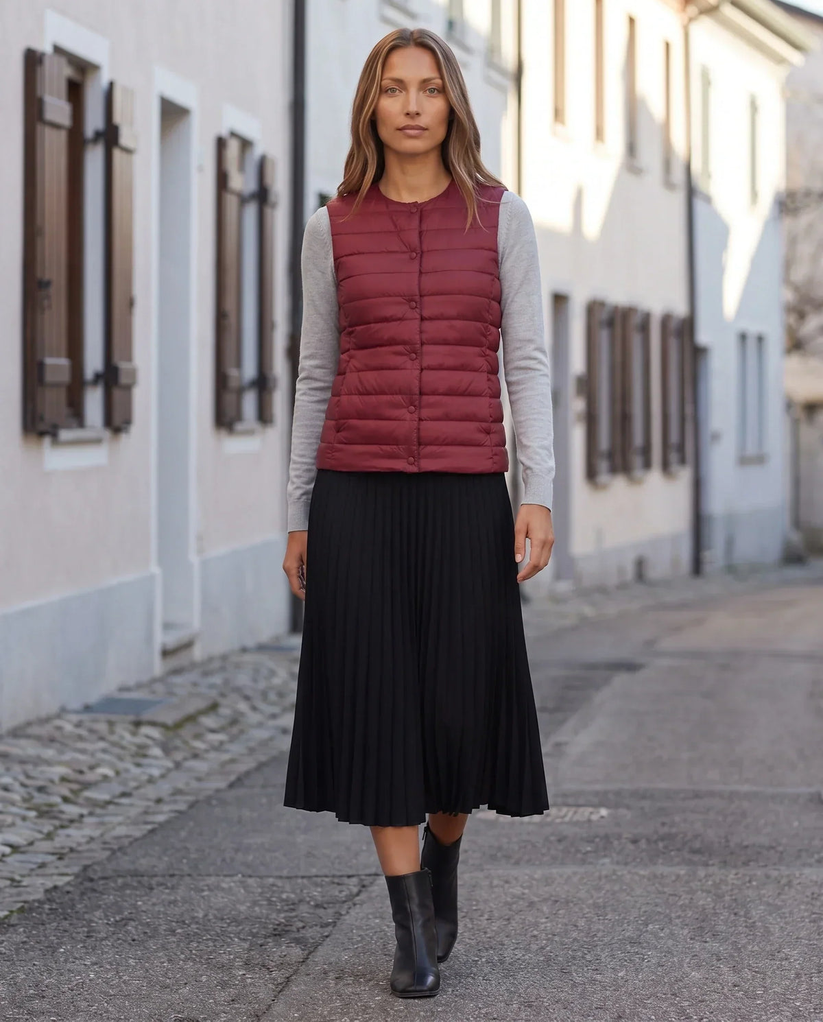 Lightweight Puffer Gilet with Convertible Collar