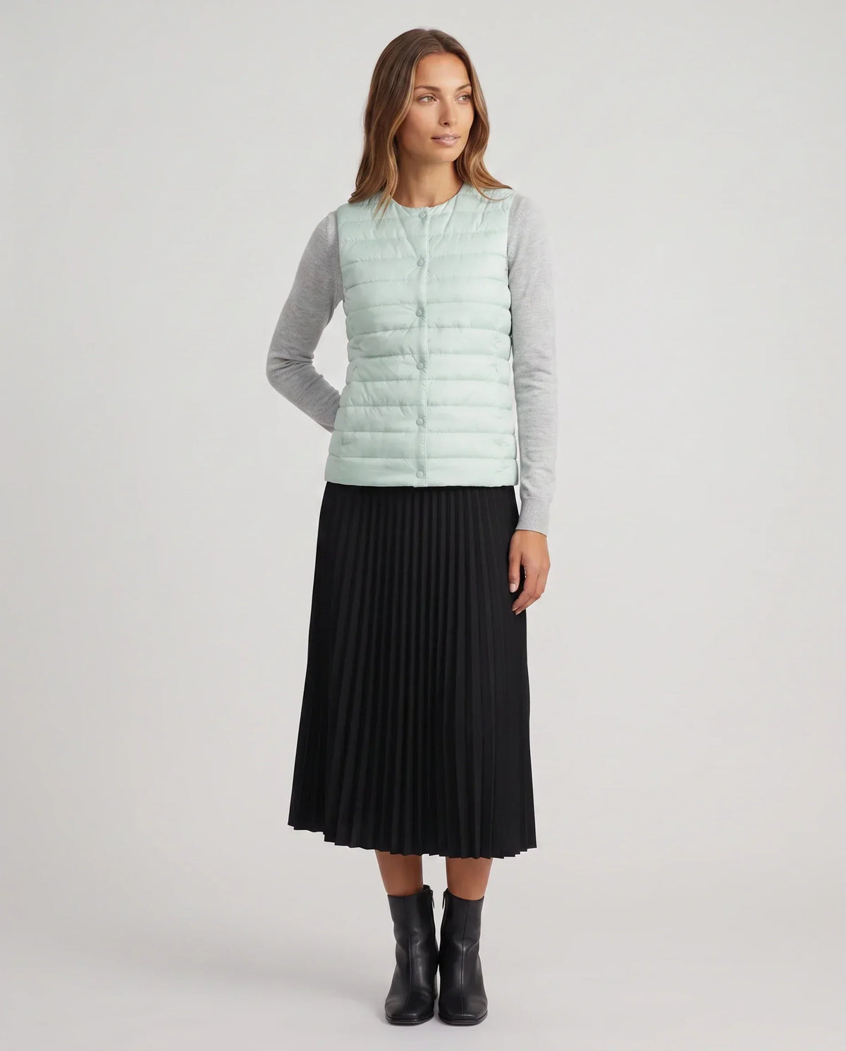 Lightweight Puffer Gilet with Convertible Collar