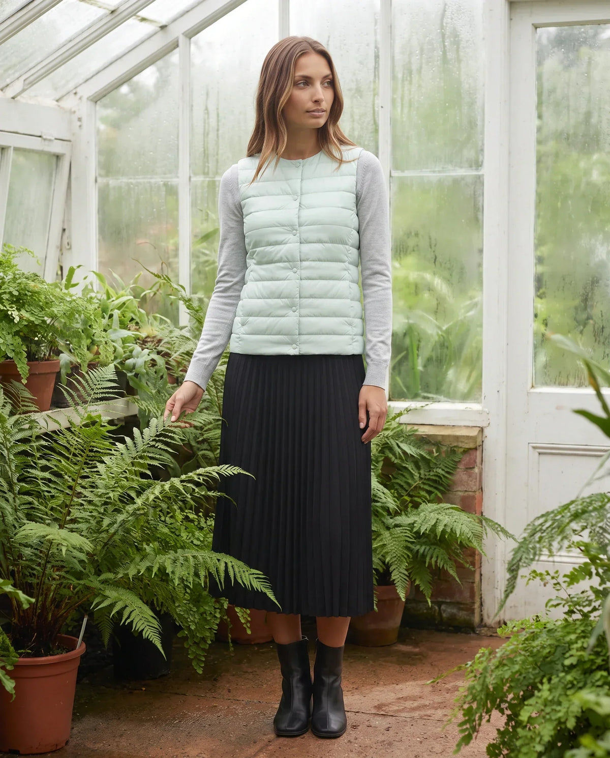Lightweight Puffer Gilet with Convertible Collar