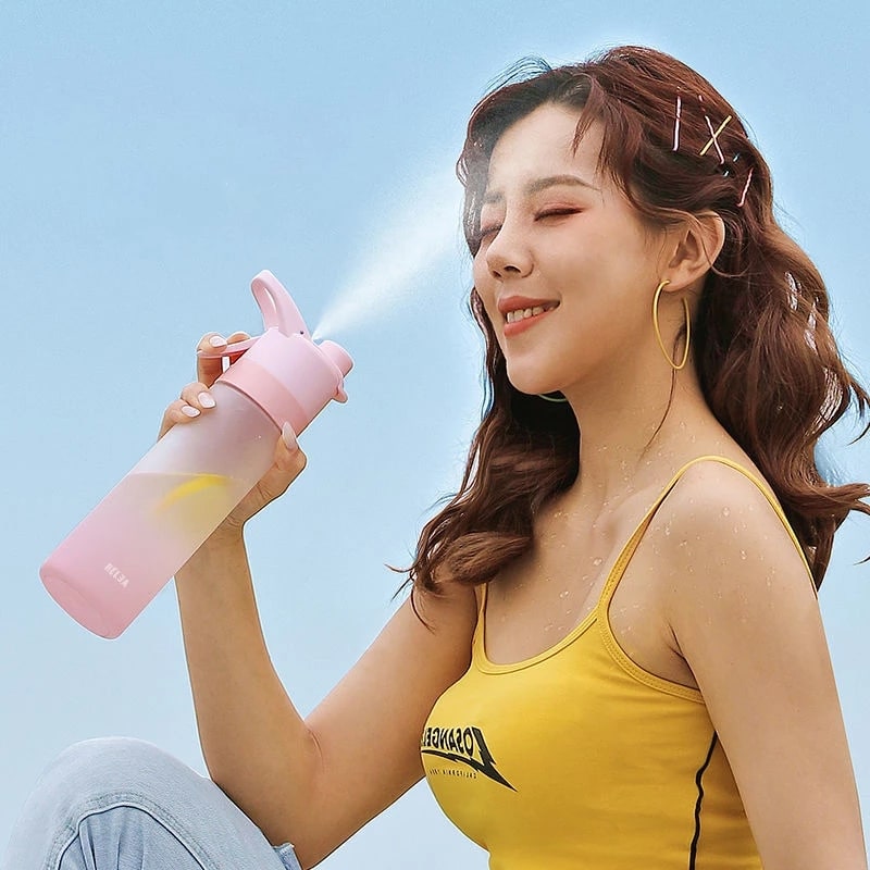 Misting Stainless Steel Water Bottle with Spray Trigger Flip-Top Spout for Sports Fitness