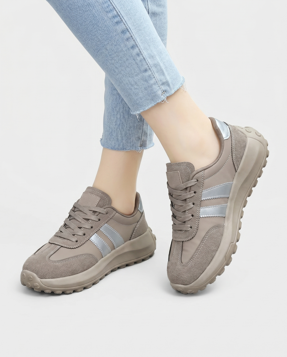 Niamh | Ergonomic Sneakers