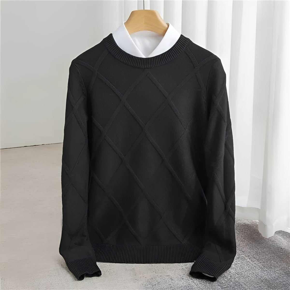 Men's Sweater - O-Neck, Argyle Pattern, Ribbed Cuffs, Regular Fit
