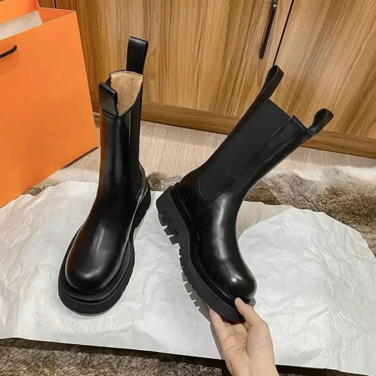 Chelsea Boots – Black Chunky Lug Sole