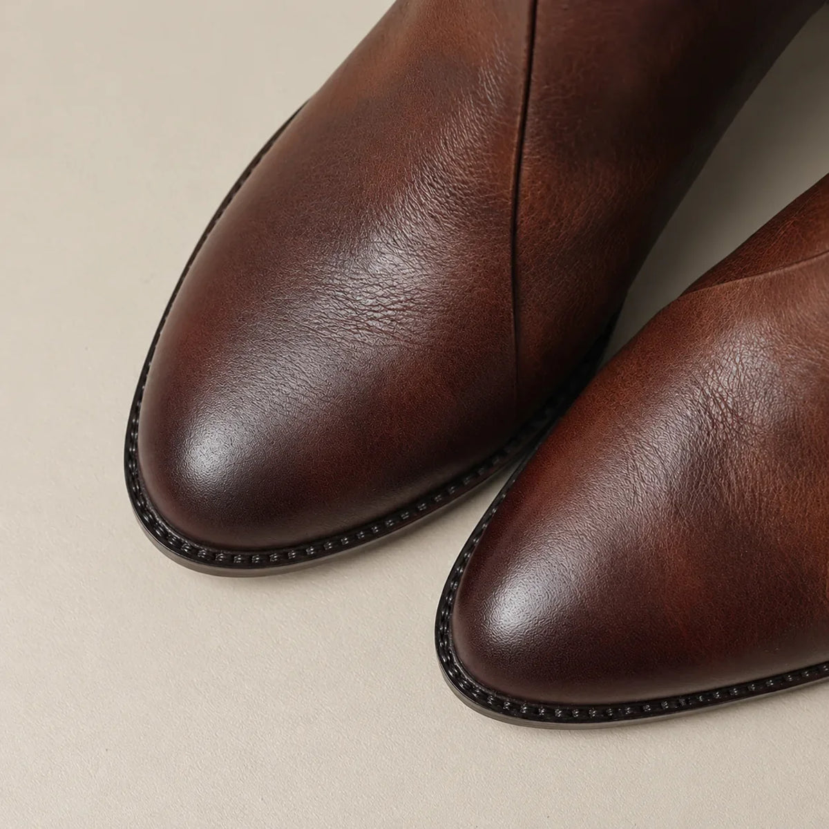 Felly | Low Heel Ankle Boots V-Cut