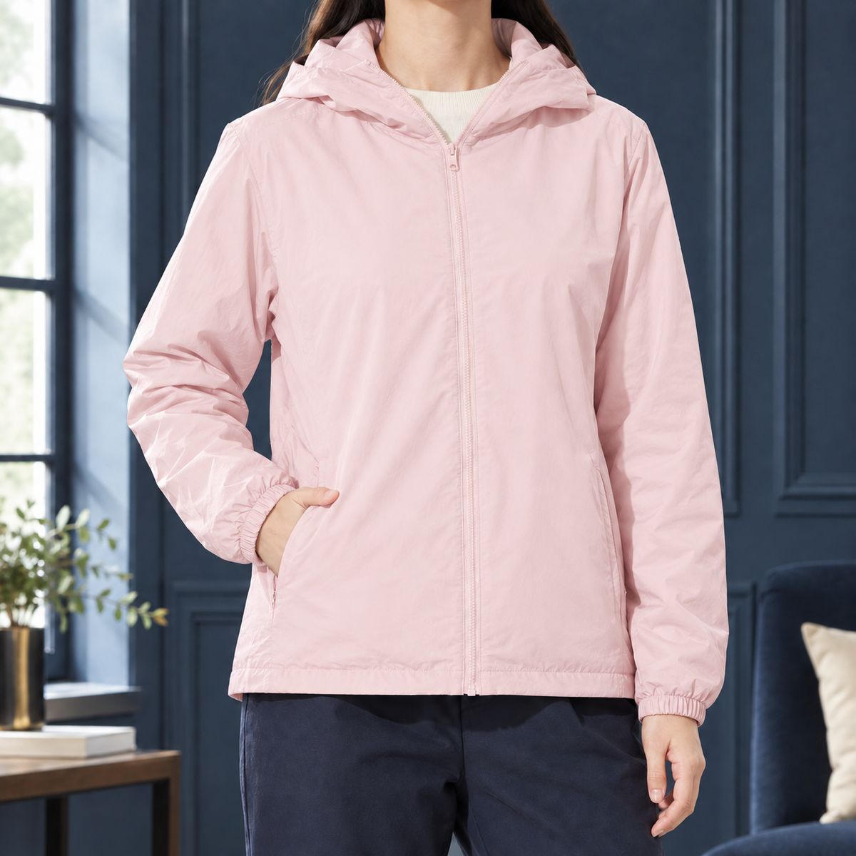 Down Jacket White Duck Down Lightweight with Fixed Hood and Zip