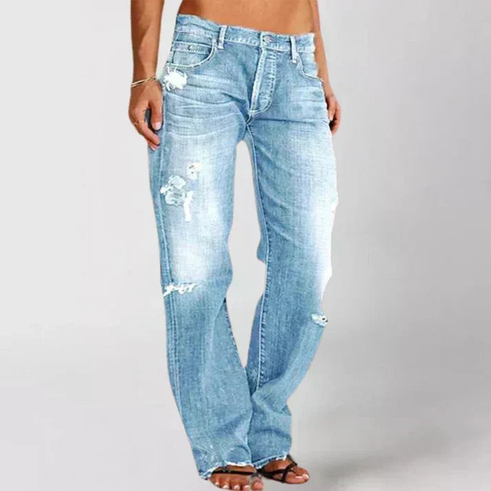 Women’s Low-Rise Distressed Relaxed Jeans – Full-Length Stretch Denim with Worn Detailing for Casual Weekend Travel Streetwear and Everyday Transitional Styling