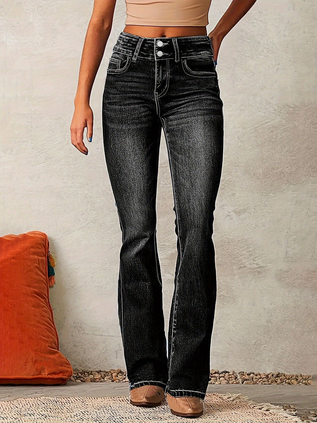 Women’s High-Waisted Flared Jeans – Full-Length Figure-Skimming Denim with Double-Button Waist for Casual Workwear Weekend Travel and Everyday Transitional Styling