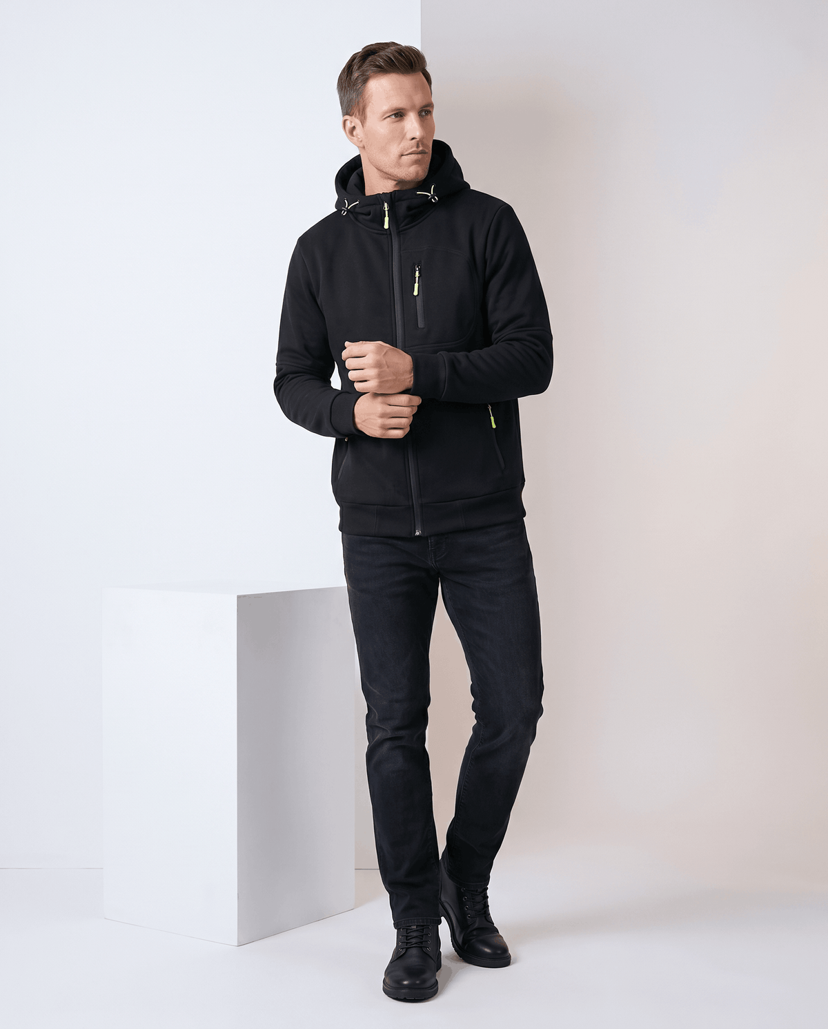 Knit Fleece Zip-Up Hoodie – Chest Pocket, Drawstring Hood & Regular Fit | Getaria