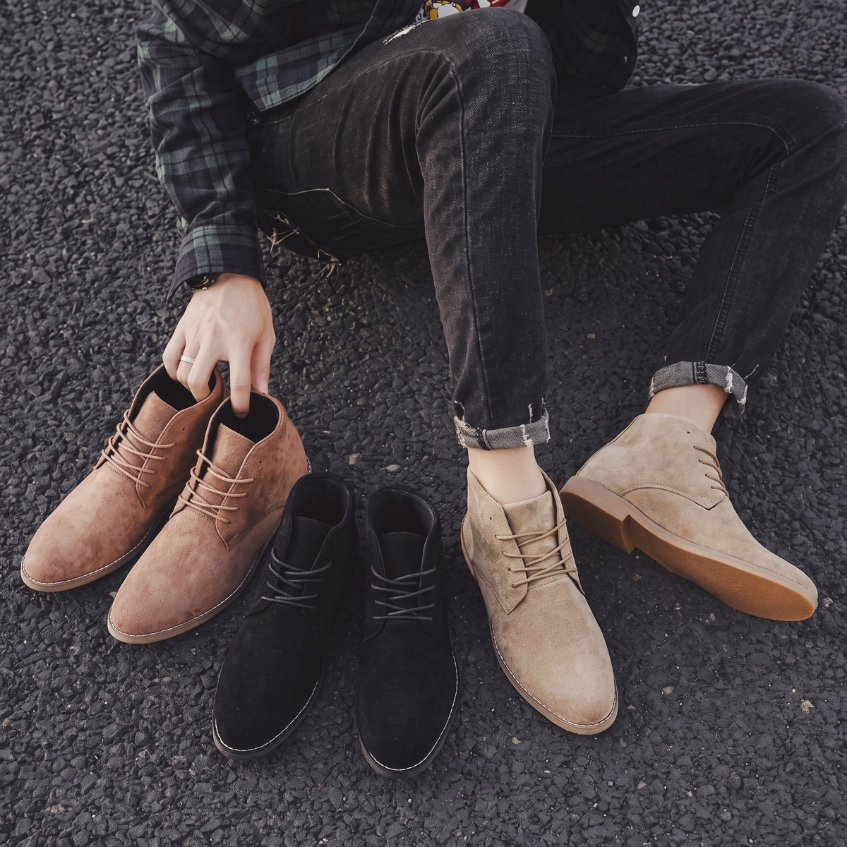 Lace-Up Chukka Boots with Pointed Toe for Men