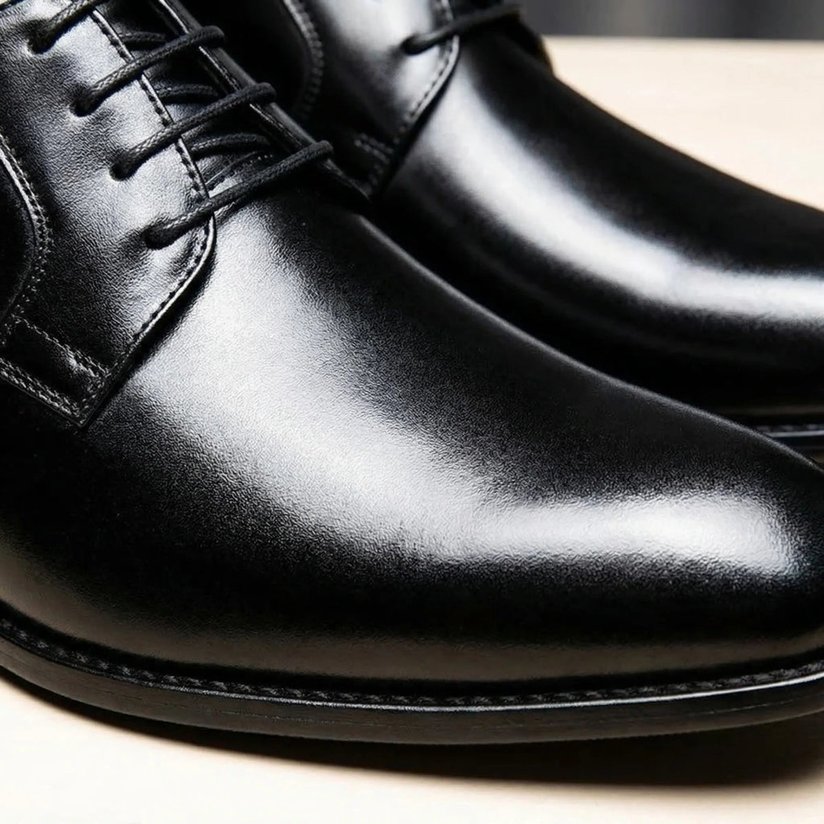 Lace-Up Pointed Toe Oxford for Men