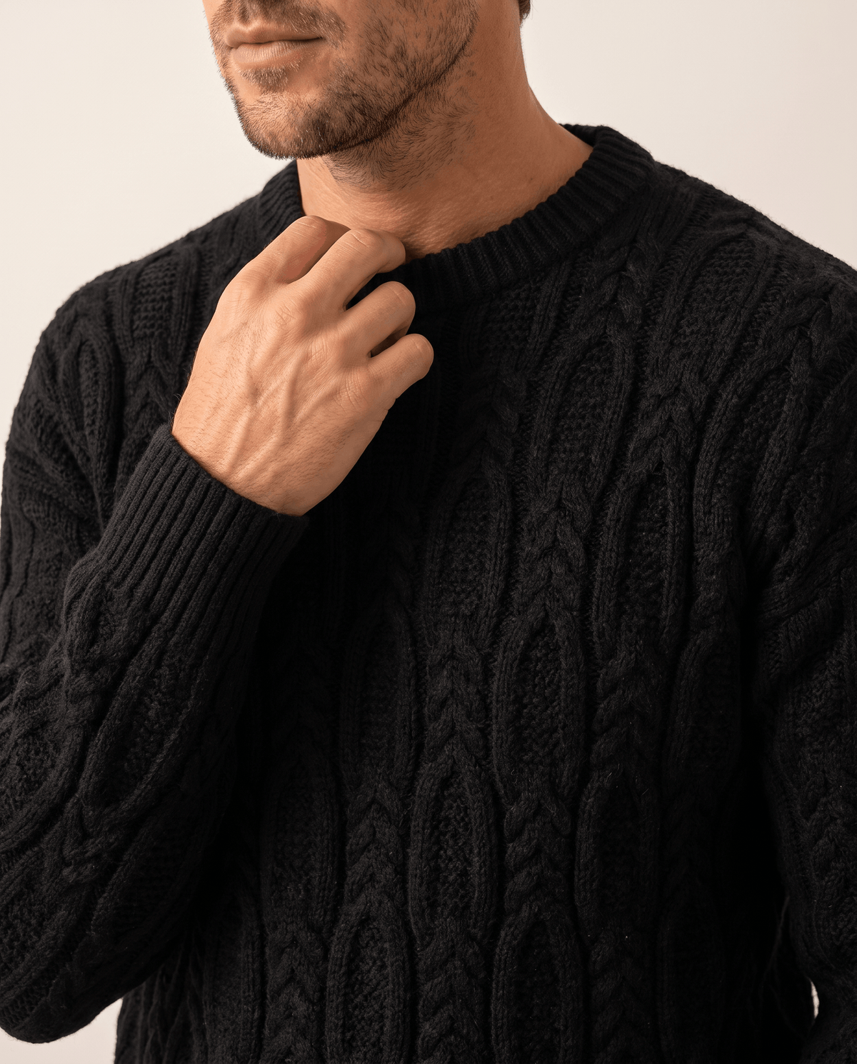 Braided Cable-Knit Crew Neck Sweater – Wool-Blend Knit, Relaxed Fit & Ribbed Trim | Nils