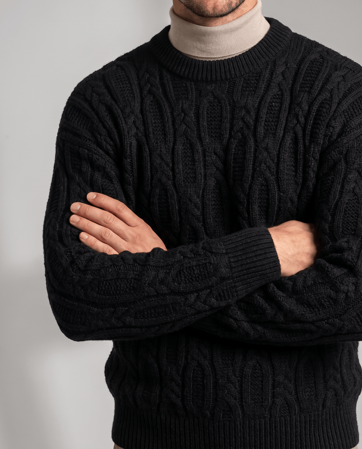 Braided Cable-Knit Crew Neck Sweater – Wool-Blend Knit, Relaxed Fit & Ribbed Trim | Nils