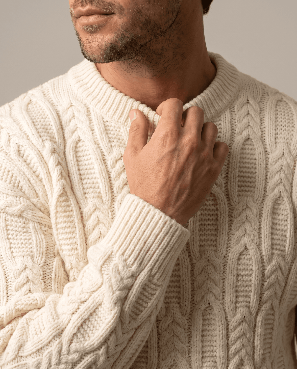 Braided Cable-Knit Crew Neck Sweater – Wool-Blend Knit, Relaxed Fit & Ribbed Trim | Nils