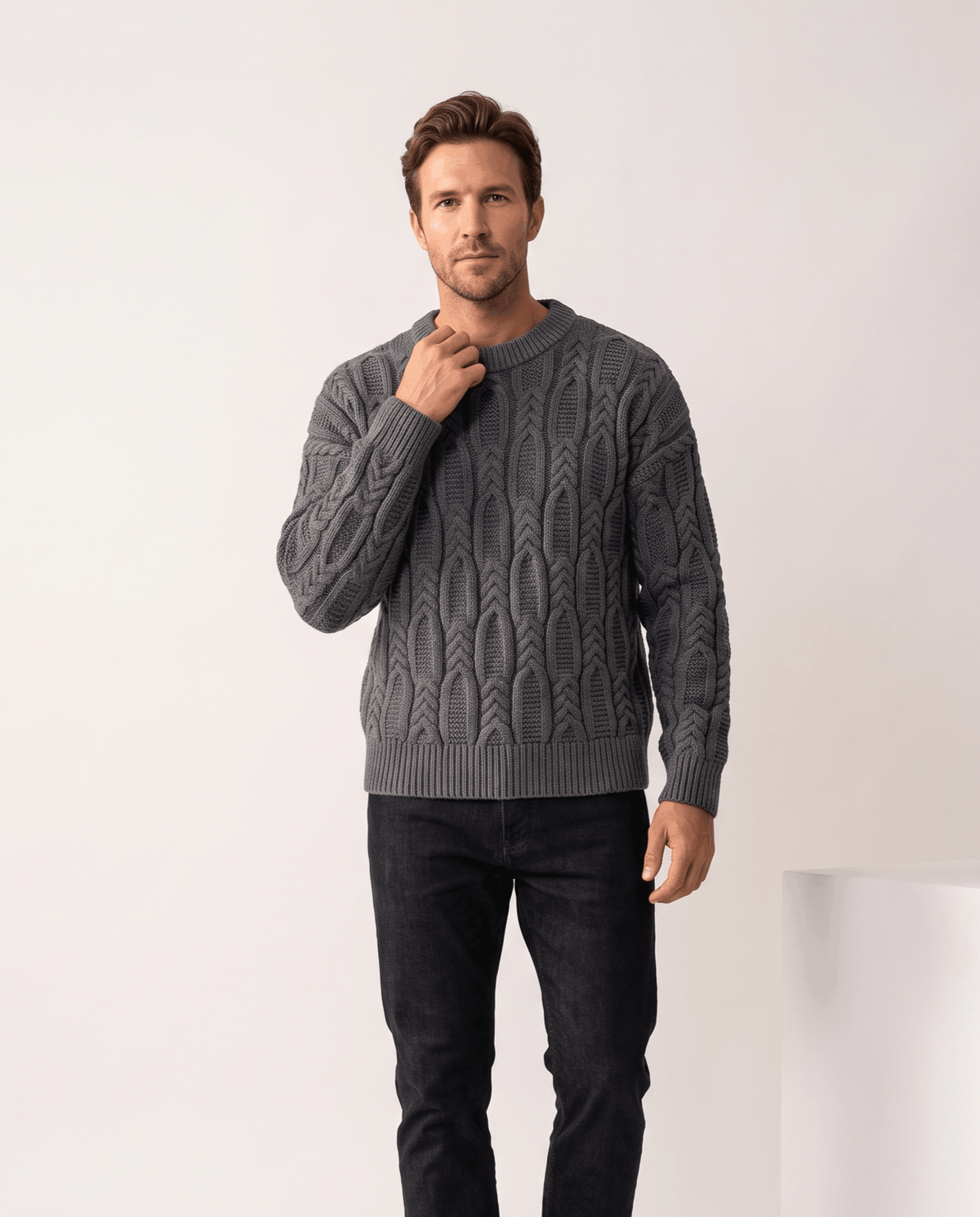 Braided Cable-Knit Crew Neck Sweater – Wool-Blend Knit, Relaxed Fit & Ribbed Trim | Nils