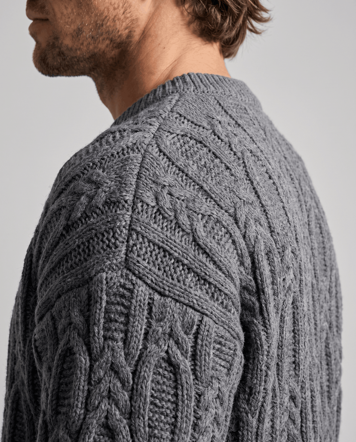 Braided Cable-Knit Crew Neck Sweater – Wool-Blend Knit, Relaxed Fit & Ribbed Trim | Nils