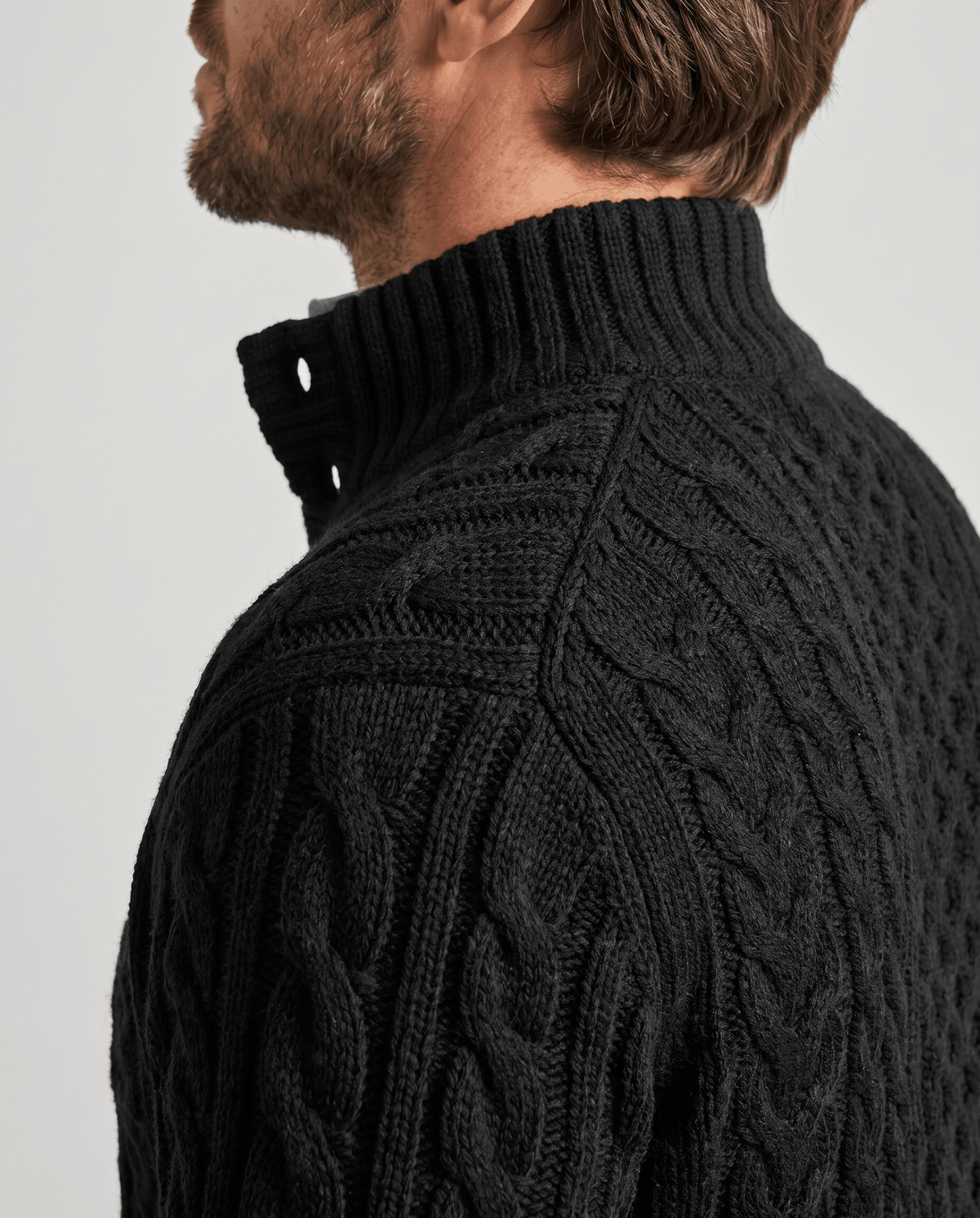 Button Mock Neck Cable-Knit Sweater – Chunky Diamond Pattern, Relaxed Fit & Ribbed Cuffs | Magnus